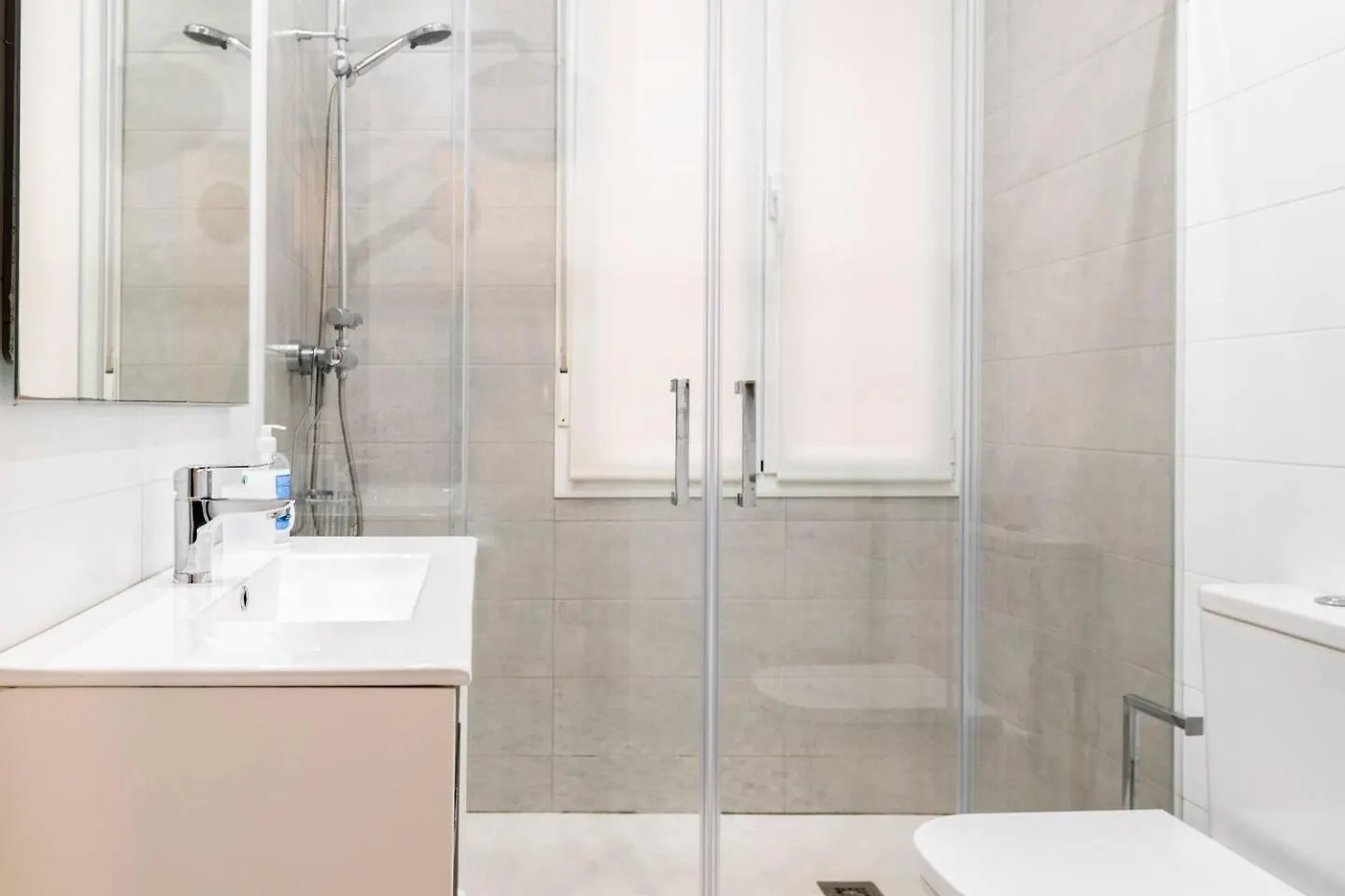 Apartamento Amplio, Luminoso Y Moderno Cerca Del Casco Viejo Bilbao